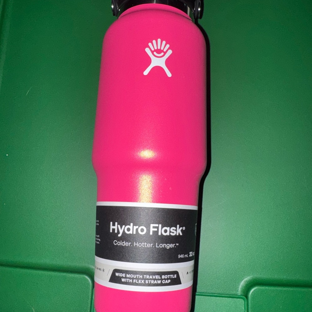 Hydro Flask Pink Water Bottle 32oz